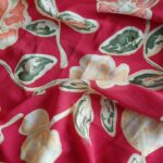 Látka na flamenco LF008 (červená s květy)